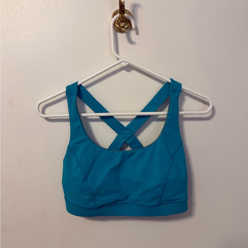 Lululemon turquoise cross back sports bra size 8